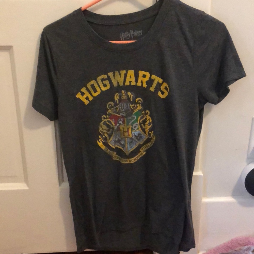Grey short sleeve Harry Potter shirt
